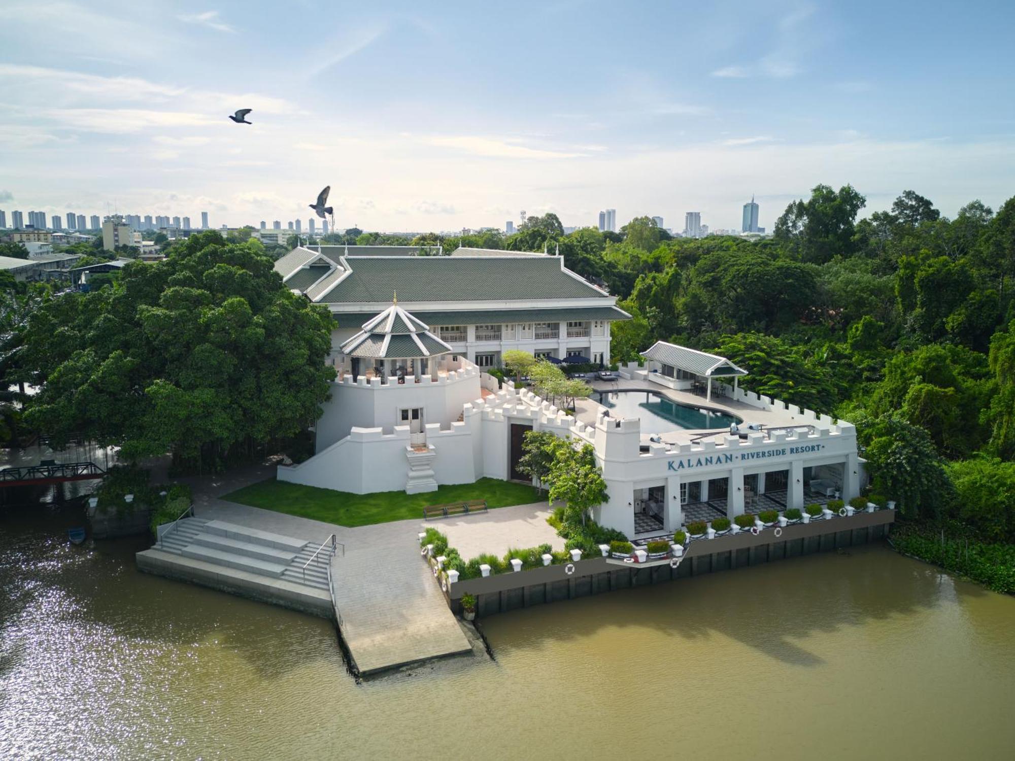 Kalanan Riverside Resort Нонтхабурі Екстер'єр фото